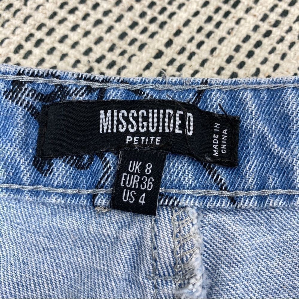Missguided Faces Line Art Print High Rise Tapered Mom Jeans Blue 4P Petite - Picture 9 of 13